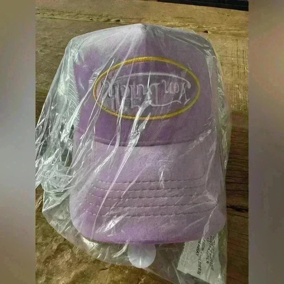 AUTHENTIC Von Dutch Purple/Lavender Velvet Trucker Hat ~ NEW with Hologram main image 8